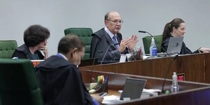 Segunda Turma do STF mantém prisões do pai e do primo de Vorcaro