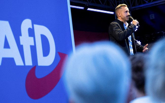 Ulrich Siegmund, o candidato da AfD ao governo da Saxônia-Anhaltm durante a campanha eleitoral Ulrich Siegmund, o candidato da AfD ao governo da Saxônia-Anhaltm durante a campanha eleitoral