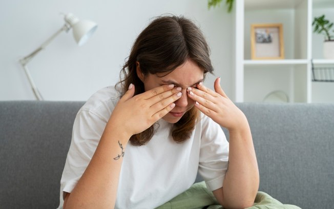 Pterígio causa inflamação ocular e pode comprometer a visão