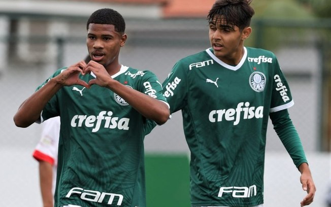 Sub-15 e Sub-17 do Palmeiras aplicam goleadas no Paulista