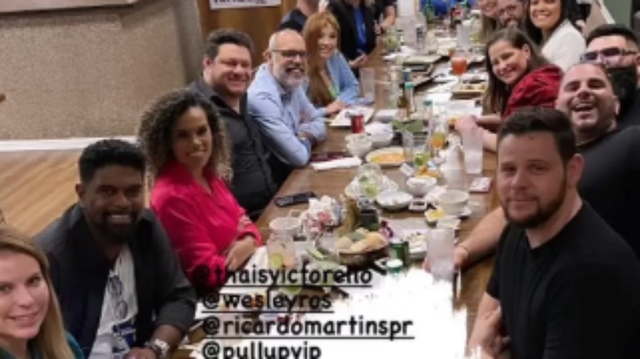 Foragido, Allan dos Santos participa de evento conservador com Bolsonaro nos EUA