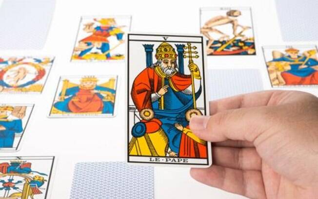2021: Descubra como será o Ano do Papa no Tarot! 2021: Descubra como será o Ano do Papa no Tarot!