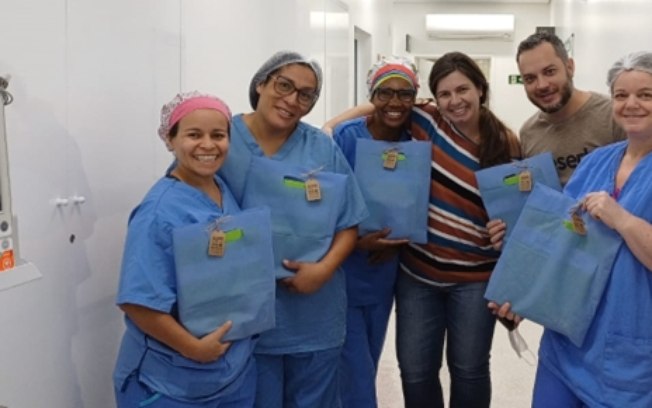 Enfermeira transforma mantas hospitalares em ecobags no HU