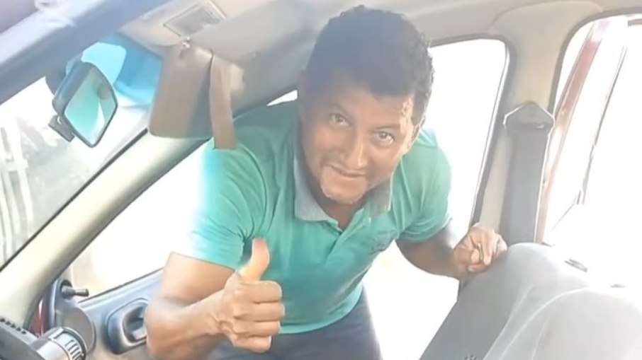 Marido de Josiane não ficou bravo com a esposa por entender que ela fez de bom grado Marido de Josiane não ficou bravo com a esposa por entender que ela fez de bom grado