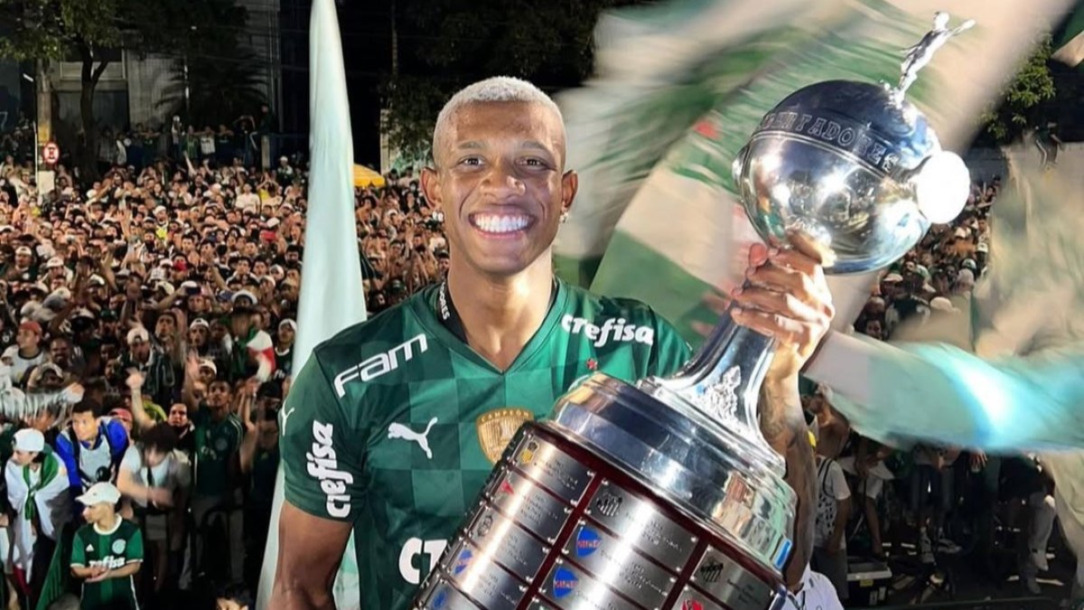 Ida de Danilo ao Botafogo enfurece torcida do Palmeiras