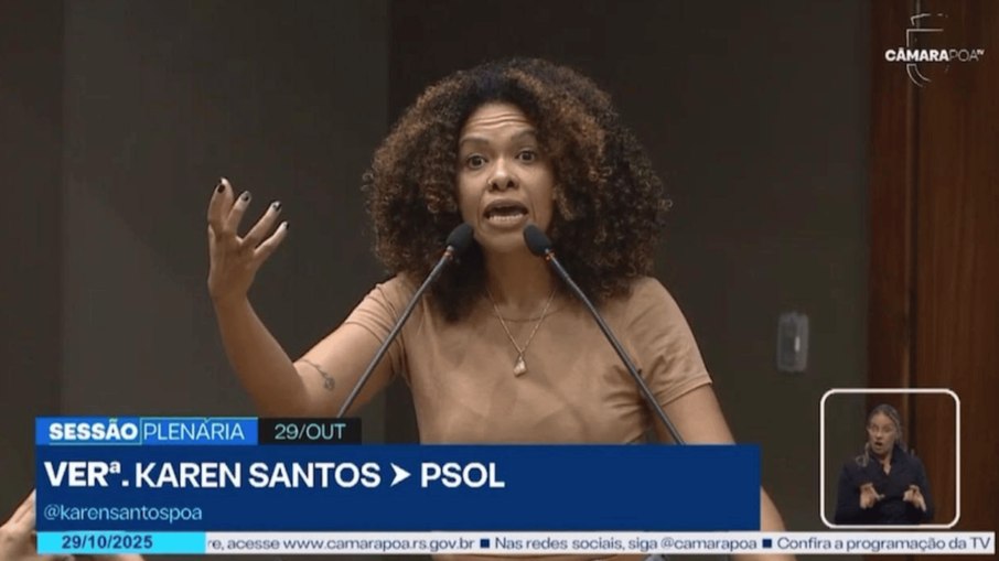 A vereadora Karen Santos (PSol), durante discurso, na Câmara de Porto Alegre A vereadora Karen Santos (PSol), durante discurso, na Câmara de Porto Alegre