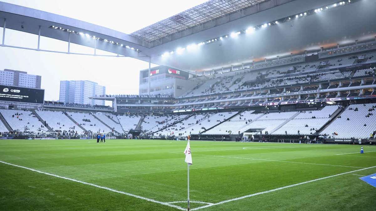 Corinthians desbloqueia R$ 27 milhões com a Caixa para quitar dívidas