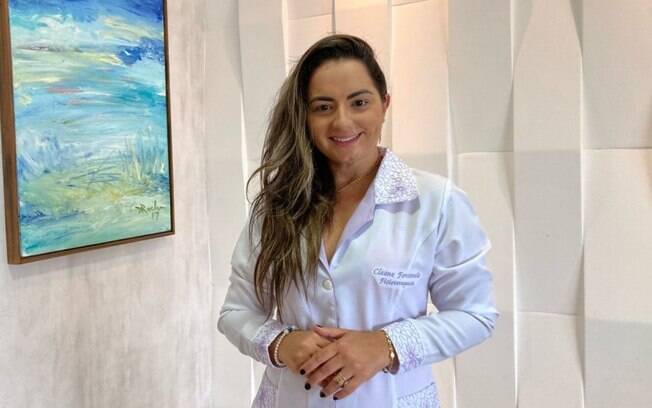 Fisioterapeuta Cleane Fontenele explica como atletas de combate devem lidar com alongamento para atingir “força máxima” Fisioterapeuta Cleane Fontenele explica como atletas de combate devem lidar com alongamento para atingir “força máxima”