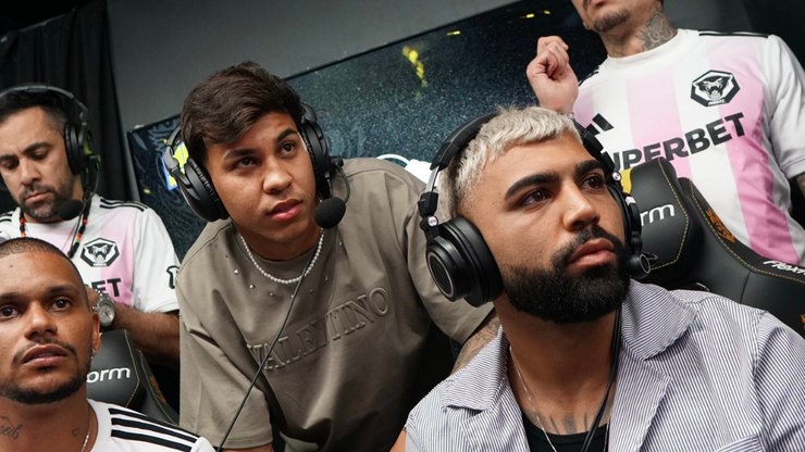 Gabigol%20e%20Kaio%20Jorge%20veem%20time%20de%20Neymar%20avan%C3%A7ar%20na%20Kings