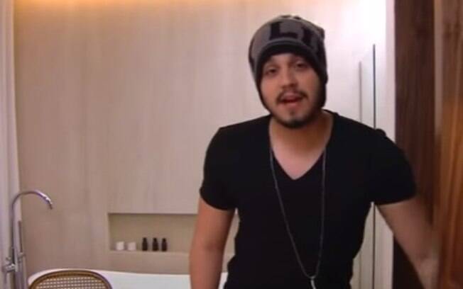 Luan Santana ficou mais forte e mudou o visual com o passar dos anos