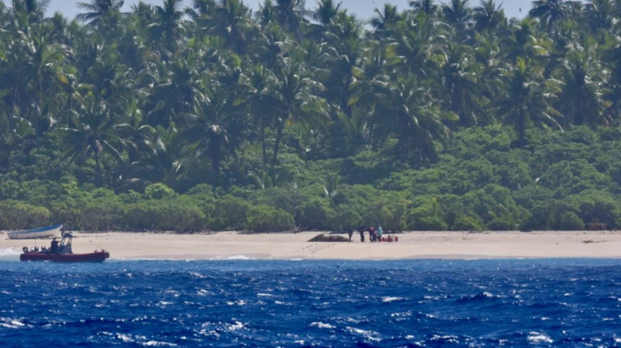 Marinheiros são resgatados em Ilha próxima a Micronésia pela Guarda Costeira dos EUA