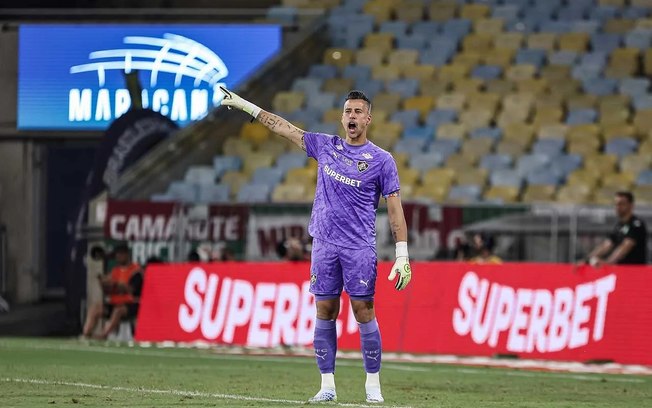 Mauro Cezar criticou o desempenho de Fabio pelo Fluminense