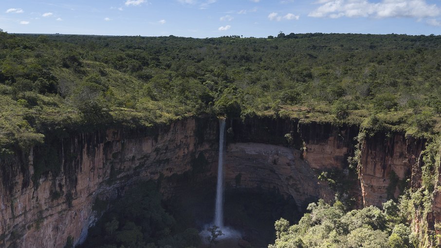 Cachoeira do Véu da Noiva - Chapada dos Guimarães Cuiabá (MT)