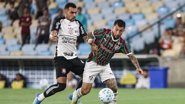 Corinthians%20joga%20para%20evitar%206%C2%AA%20derrota%20seguida%20e%20mira%2045%20pontos