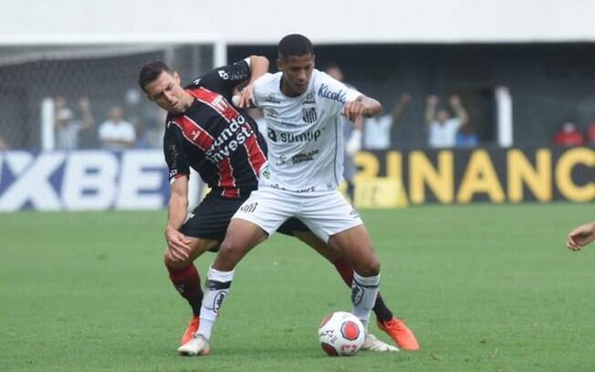 Defesa dá bobeira e Santos perde para o Botafogo-SP na Vila Belmiro