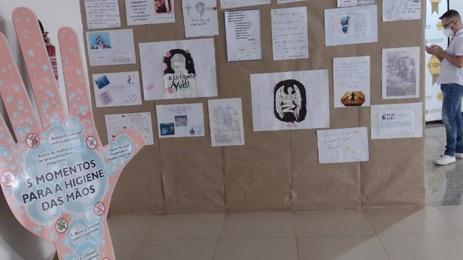 Mural na Santa Casa de Rio Preto expõe desenhos e frases motivacionais Mural na Santa Casa de Rio Preto expõe desenhos e frases motivacionais