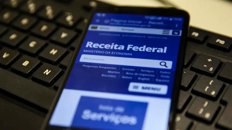  Receita paga terceiro lote da restituição em 31 de julho