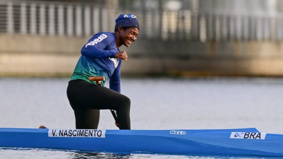 Valdenice Conceição garante vaga na semifinal da canoagem C1 200m feminina