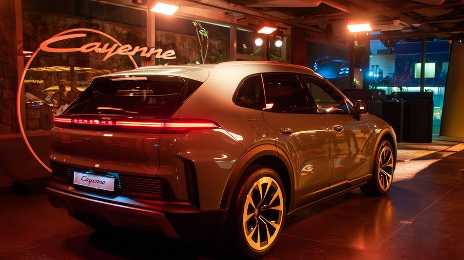 Porsche Cayenne Electric já está em pré-venda no Brasil com preços a partir de R$ 900 mil