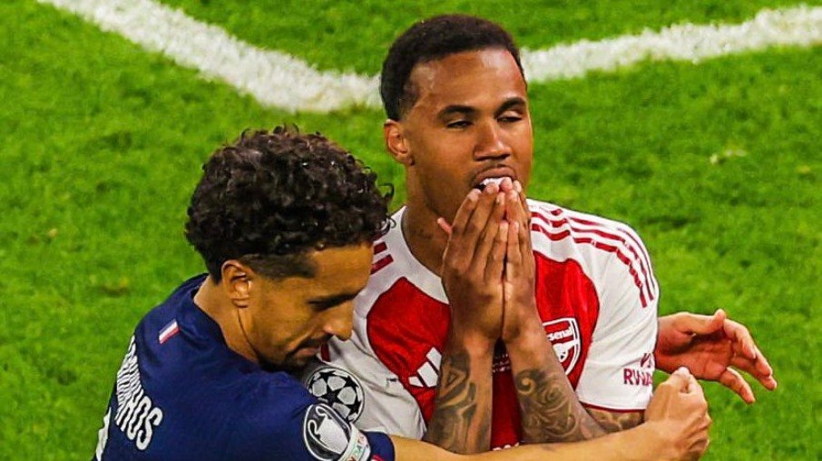 Marquinhos consolou Gabriel Magalhães após o zagueiro do Arsenal perder pênalti decisivo