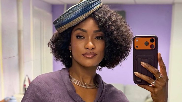 Erika Januza relata comentário racista de ex-namorado: “Chorei”