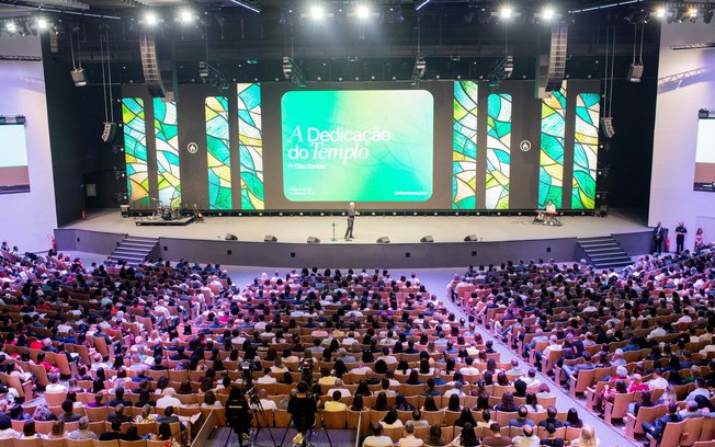 Tecnologia transforma a experiência da fé no Brasil Tecnologia transforma a experiência da fé no Brasil