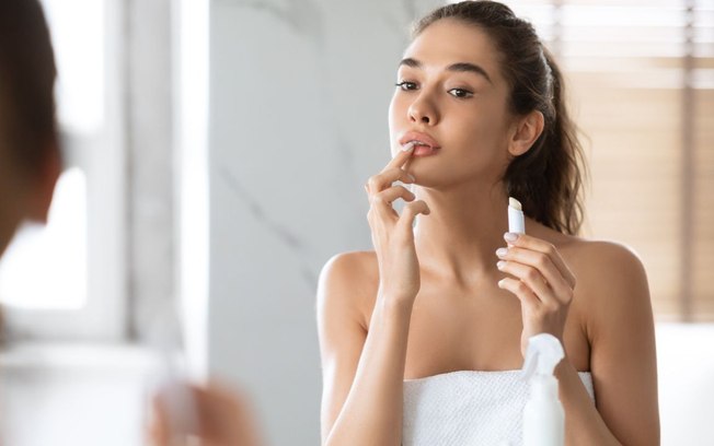 5 melhores produtos para cuidar de lábios ressecados e rachados