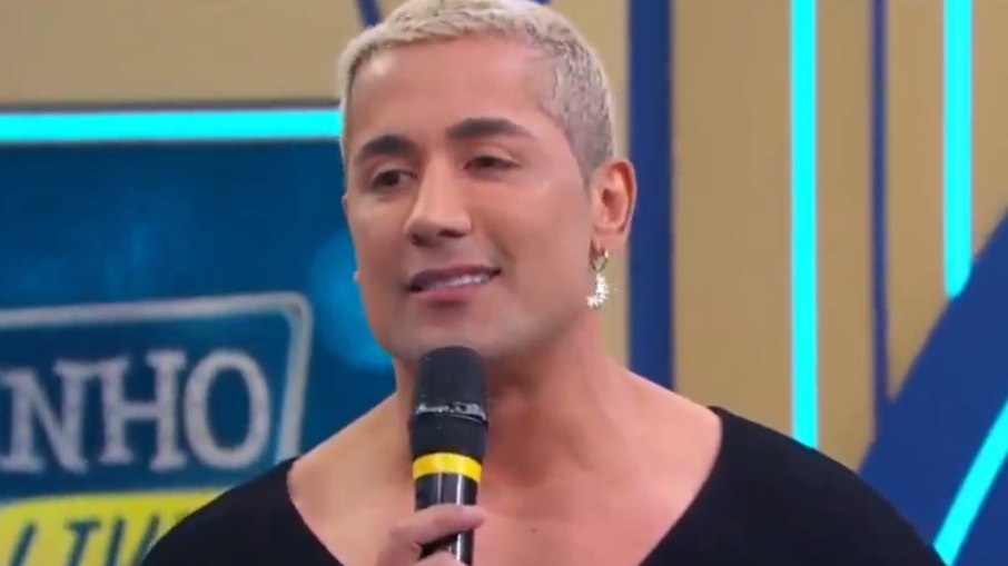 Tiago Piquilo no Ratinho
