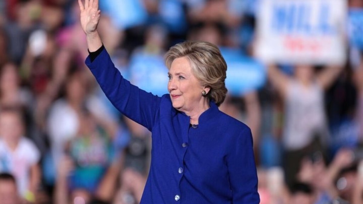 Hillary Clinton apoia a candidatura de Kamala 