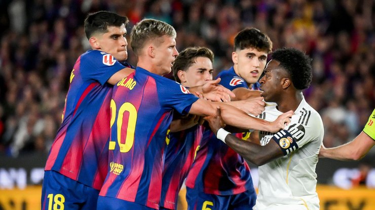 Real%20Madrid%20e%20Barcelona%20ampliam%20dist%C3%A2ncia%20financeira%20