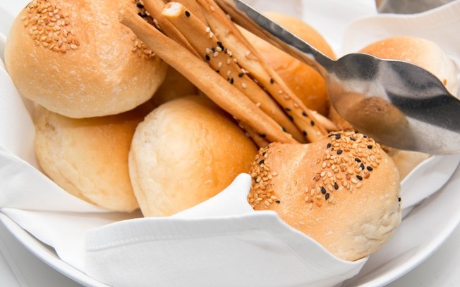 Pão de padaria na air fryer: receita prática e saborosa