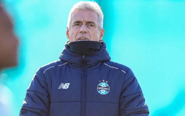 Luís Castro deixa o comando técnico do Grêmio Luís Castro deixa o comando técnico do Grêmio