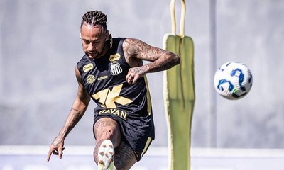 Neymar vai mudar de posição no Santos após retornar de lesão