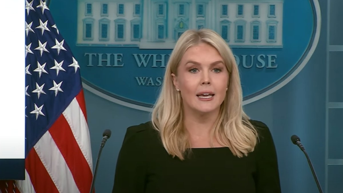 Karoline Leavitt, em coletiva de imprensa nesta quinta-feira (19) Karoline Leavitt, em coletiva de imprensa nesta quinta-feira (19)