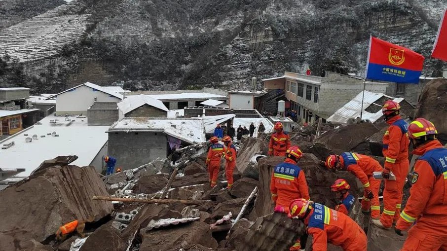 Mais de 200 pessoas foram evacuadas