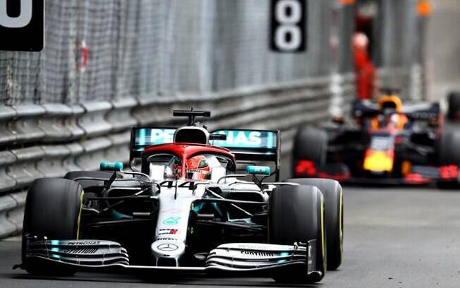 Lewis Hamilton em ação no GP de Mônaco