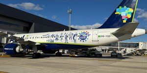 Veja fotos e vídeo da aeronave temática de São João