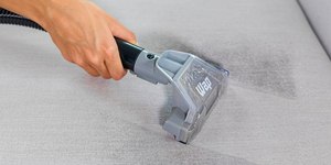 Sofá encardido? Conheça a máquina que resolve em poucos minutos