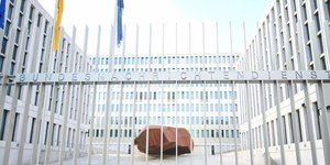 Ex-chefe da inteligência alemã teria ajudado espiões azeris