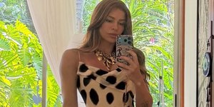 Grazi Massafera exibe pernão e web vai à loucura: "Perfeita"