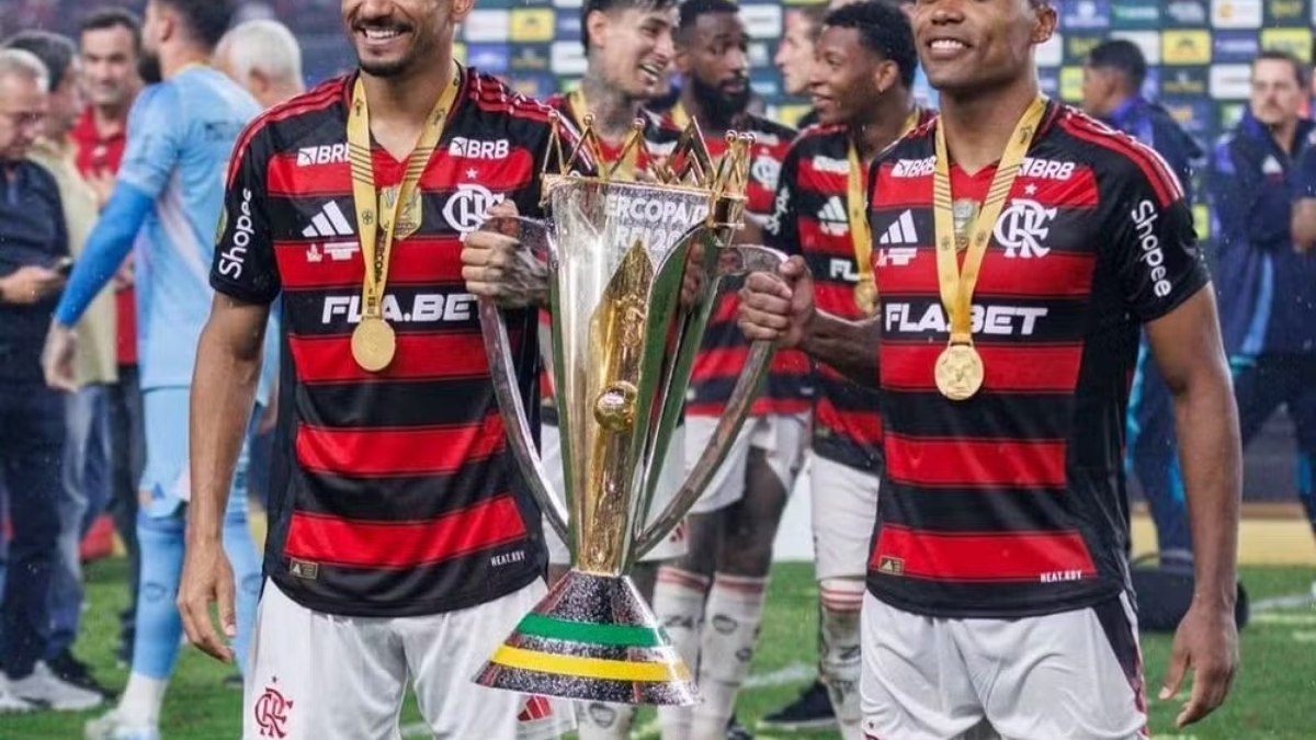 Urgente! Desfalques no Fla-Flu: Danilo e Alex Sandro de fora por decisão chocante!