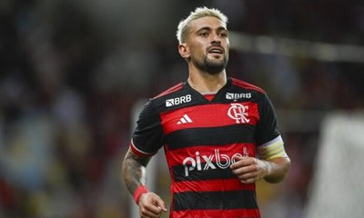 Flamengo: patrocinador iguala valores do máster do Corinthians