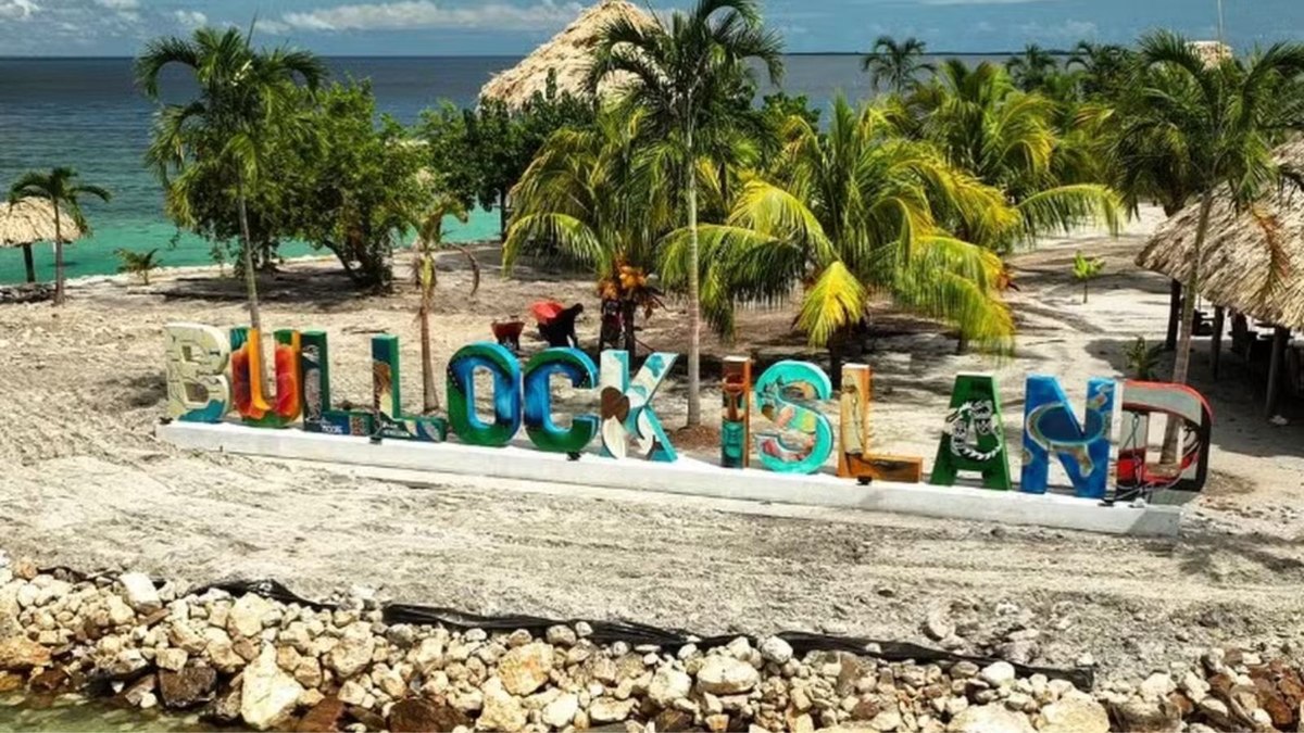 A construção luxuosa leva o nome do jogador: Bullock Island A construção luxuosa leva o nome do jogador: Bullock Island