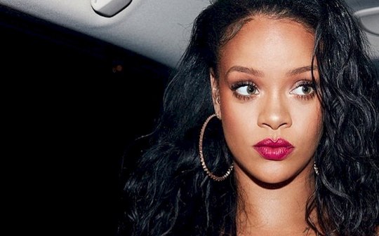 Rihanna anuncia gravidez no MET Gala 2025