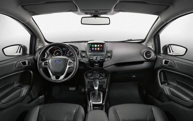 No interior do Fiesta Sedan, a novidade é a central multimídia Sync 3, disponível a partir da versão Titanium