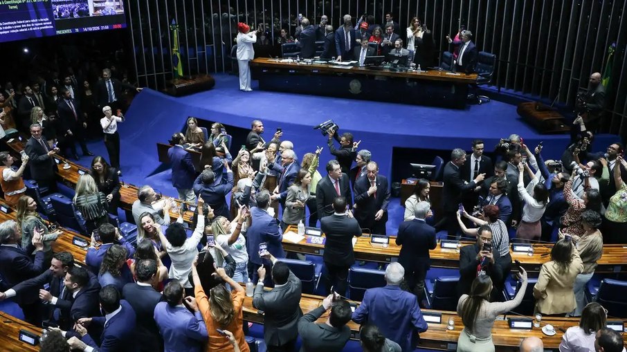 Votação da pelo fim da 6X1 Votação da pelo fim da 6X1