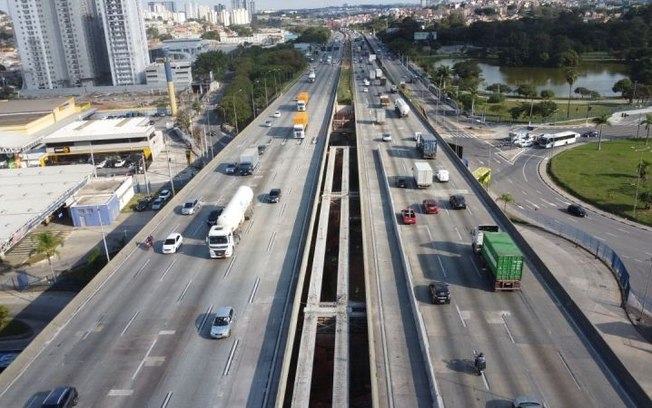 Osasco: CCR RodoAnel realiza obra para içamento de vigas Osasco: CCR RodoAnel realiza obra para içamento de vigas