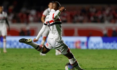 São Paulo visita o Flamengo em busca da primeira vitória