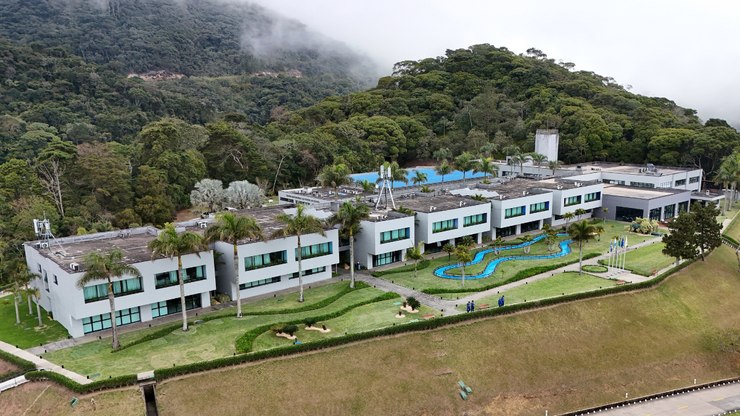 Em meio à crise, CBF anuncia imersão de árbitros em CT da Seleção