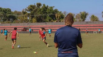 Clubes%20apostam%20nas%20redes%20sociais%20para%20engajar%20o%20Futebol%20Feminino